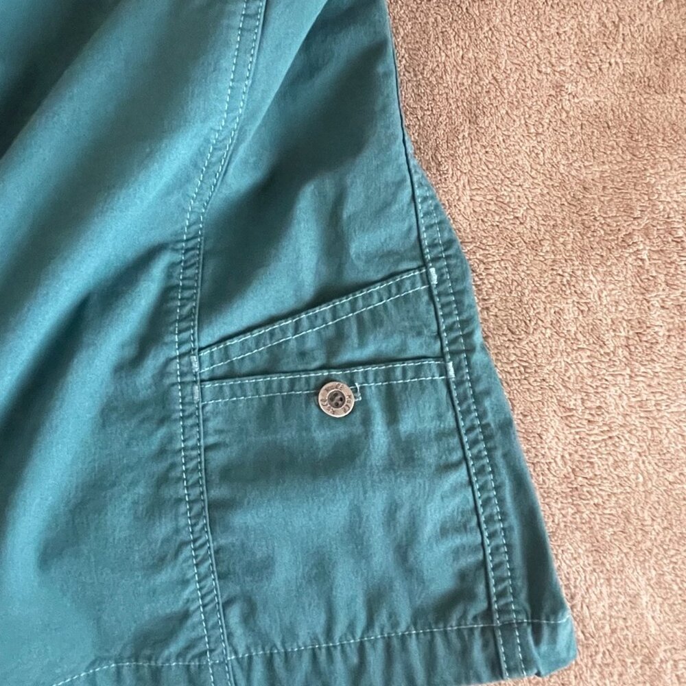 Green Shorts - Picture 5 of 6